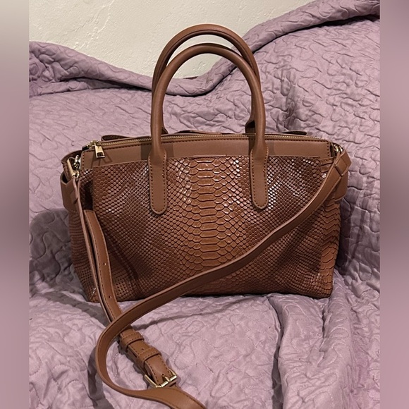 Mellow World Vegan Leather Cognac Crossbody. Snakeskin texture. Gently Usef. - Picture 6 of 11